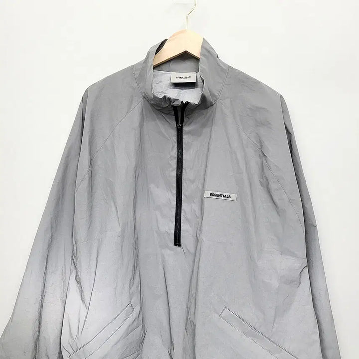 [BUNJANG] Fear of God Essentials 20SS Reflective Anorak Track Jacket Silver L / 에센셜 20SS 리플렉티브 아노락 트랙 자켓 실버 L (피어오브갓)