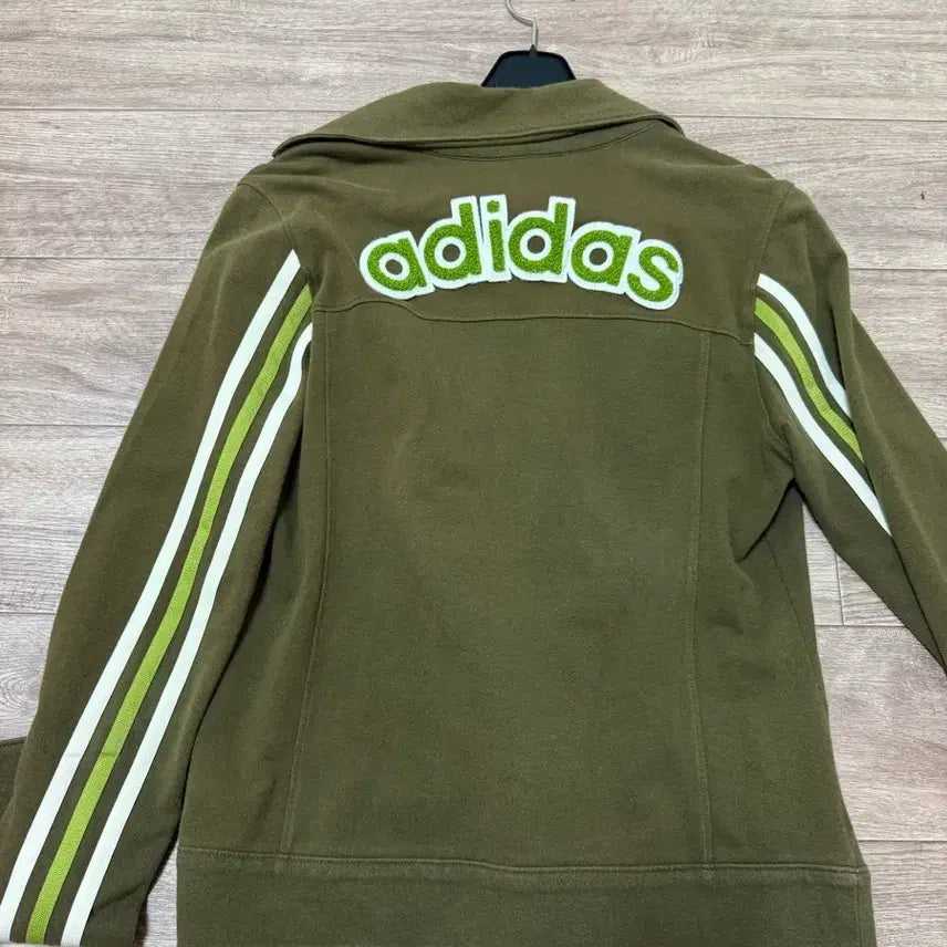 [BUNJANG] Adidas Y2k Khaki Jacket / 빈티지 y2k 아디다스 카키 자켓