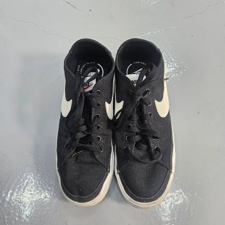 [BUNJANG] Nike Code Legacy Sneakers / 240 나이키 코드 레거시 스니커즈 0415Y