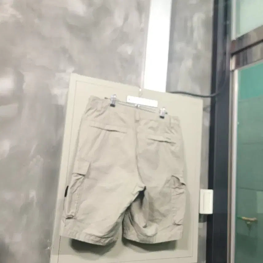 [BUNJANG] National Geographic Cargo Shorts (Khaki) - Size 32 / 내셔널지오그래픽 카고 반바지 32사이즈 (카키색)