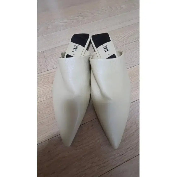 [BUNJANG] ZARA Stiletto Mule Slippers - Beige, Size 38 / zara 자라 스틸레토 뮬 슬리퍼 -베이지, 38