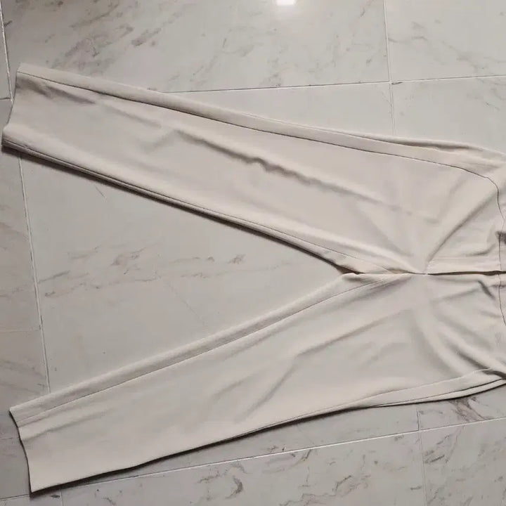 [BUNJANG] OBZEE Ivory Slacks Pants / 새상품급 OBZEE 바지