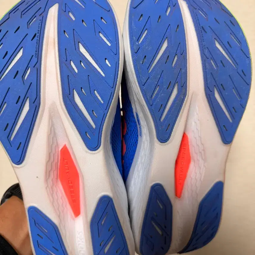 [BUNJANG] Brooks Hyperion Max 2 Running Shoes / 브룩스 하이페리온맥스2 275mm 팝니다