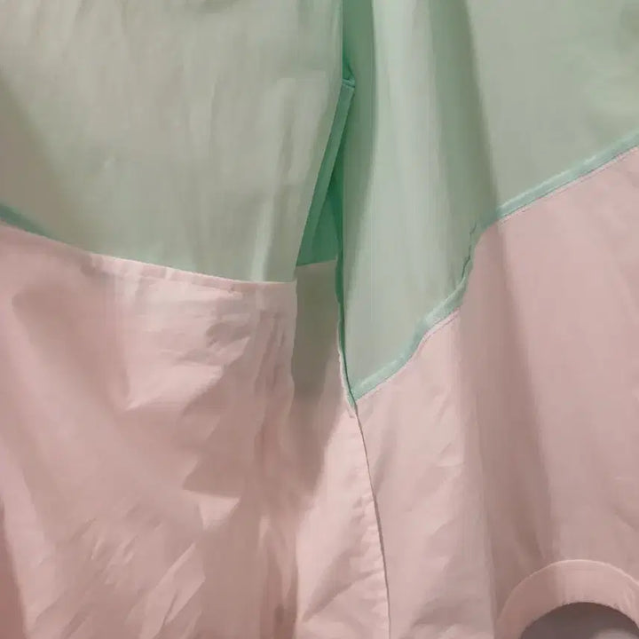 [SOLD OUT] 디스커버리 정품 남성 바람막이 105 사이즈 (여성 입으셔도됨)