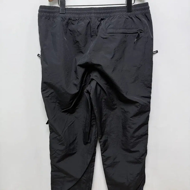 [SOLD OUT] (P43) 필라 나일론 트레이닝 팬츠