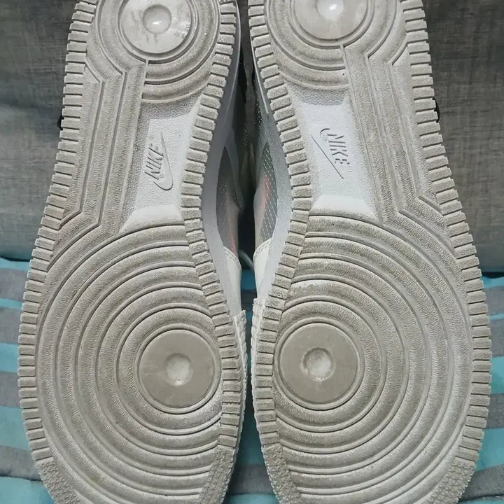 [SOLD OUT] 나이키 에어포스스니커즈285