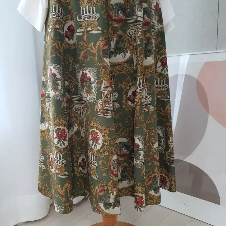 [BUNJANG] Vintage Antique Painting Pattern Long Skirt / 일본빈티지 앤틱무드 명화패턴 롱스커트