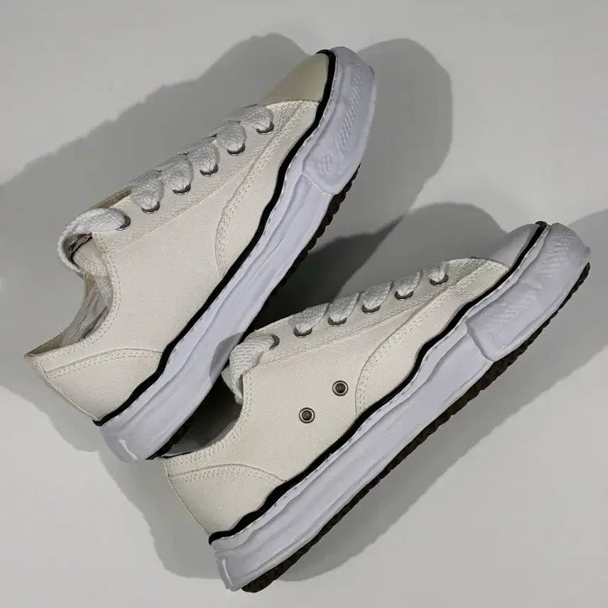 [BUNJANG] Maison Mihara Yasuhiro Peterson OG Sole Canvas Low Sneakers / 메종 미하라 야스히로 피터슨 OG 솔 캔버스 로우 스니커즈 화이트