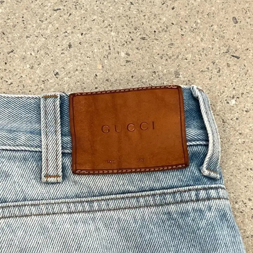 [BUNJANG] Gucci Web Stripe Tapered Denim Pants / 구찌 웹 스트라이프 테이퍼드 데님 팬츠