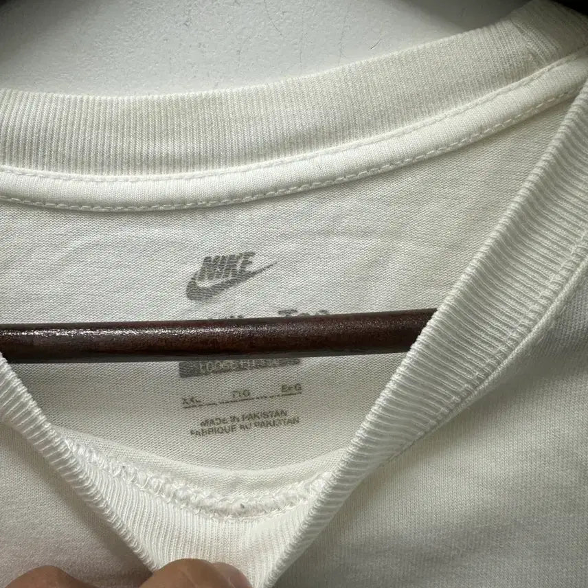 [BUNJANG] Nike White Short Sleeve T-Shirt / [만원 아라비아빈티지]나이키 흰색 반팔 티셔츠 프린팅 110