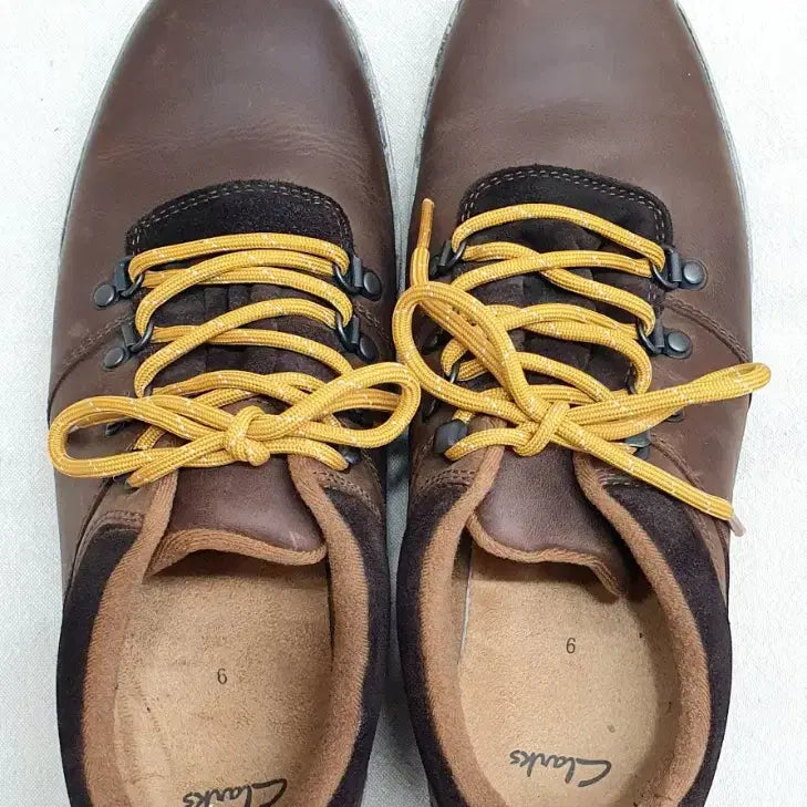 [BUNJANG] Clarks Newtown Soul Sneakers / Clarks 클락 뉴타운 소울(Newtown Soul) UK9