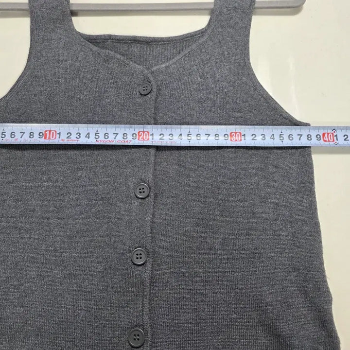 [SOLD OUT] 0372 더엣지 회색 니트 민소매 조끼 가디건 90