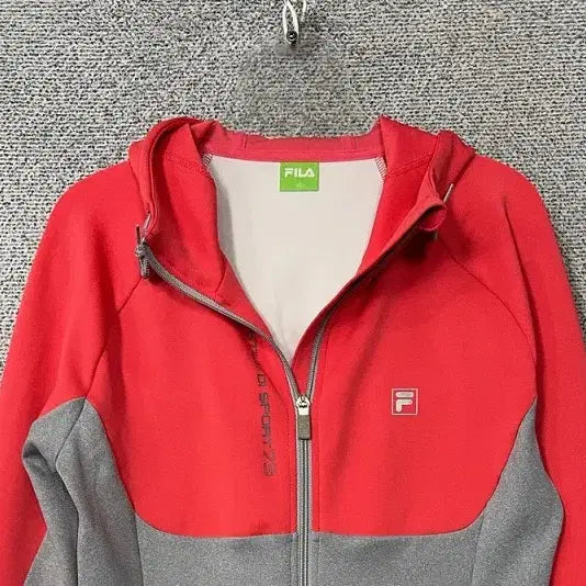 [BUNJANG] Fila Red Logo Functional Hoodie Jacket / 휠라 레드 로고 기능성 후드집업 90