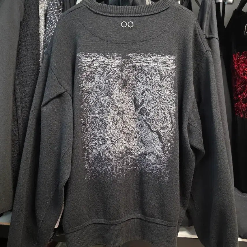 [SOLD OUT] 송지오 24FW 엠브로이드 크루넥 니트