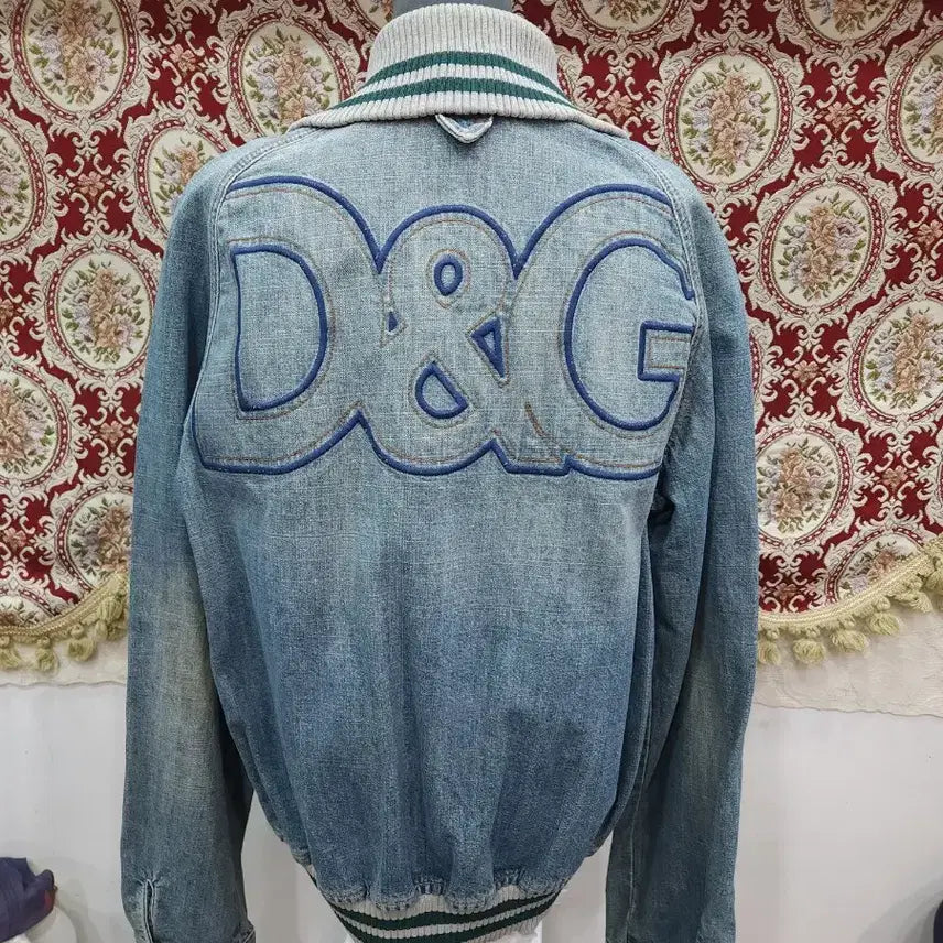 [BUNJANG] Dolce &amp; Gabbana Denim Bomber Jacket / 돌체엔가바나 빅자수로고 데님 보머 자켓