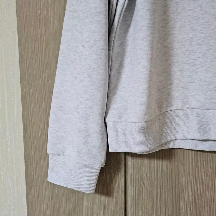 [SOLD OUT] 게스 GUESS 로고 맨투맨 티셔츠 회색 100