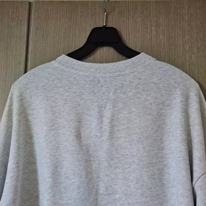 [SOLD OUT] 게스 GUESS 로고 맨투맨 티셔츠 회색 100