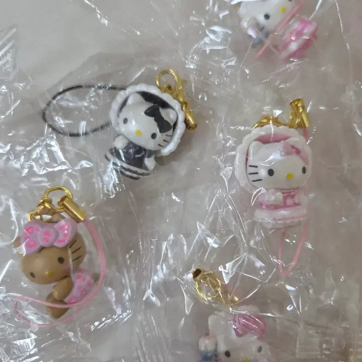 [BUNJANG] Hello Kitty Mascot Random Strap Full Set / 키티 마스코트 스트랩  헬로키티마스크트 키링
