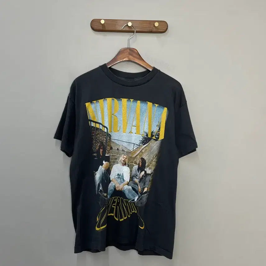 [BUNJANG] Nirvana Band Vintage Printed Short Sleeve T-shirt / 빈티지 너바나 밴드 프린팅 반팔 H2442