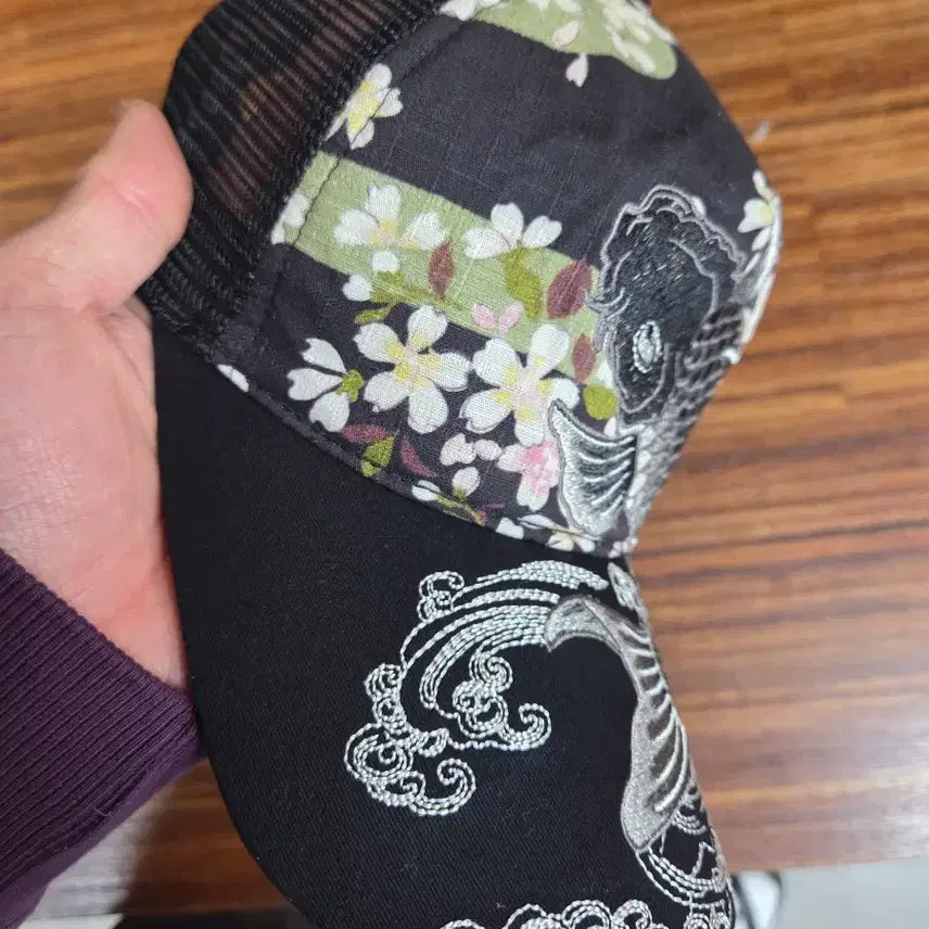 [SOLD OUT] 빈티지 저팬 리플 비단잉어 자수 벛꽃 프린팅 메쉬 모자 프리