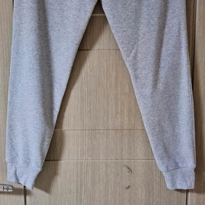 [SOLD OUT] 나이키 회색 트레이닝 바지  S