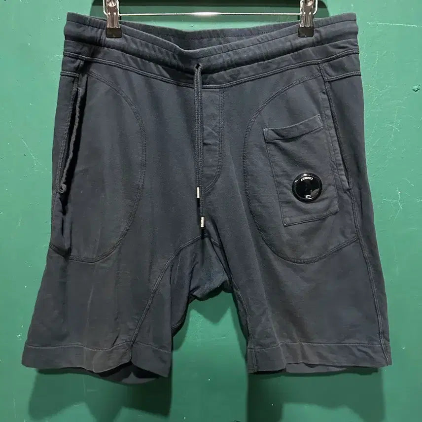 [BUNJANG] CP Company Sweat Shorts M / cp컴퍼니 렌즈 스웻반바지 M