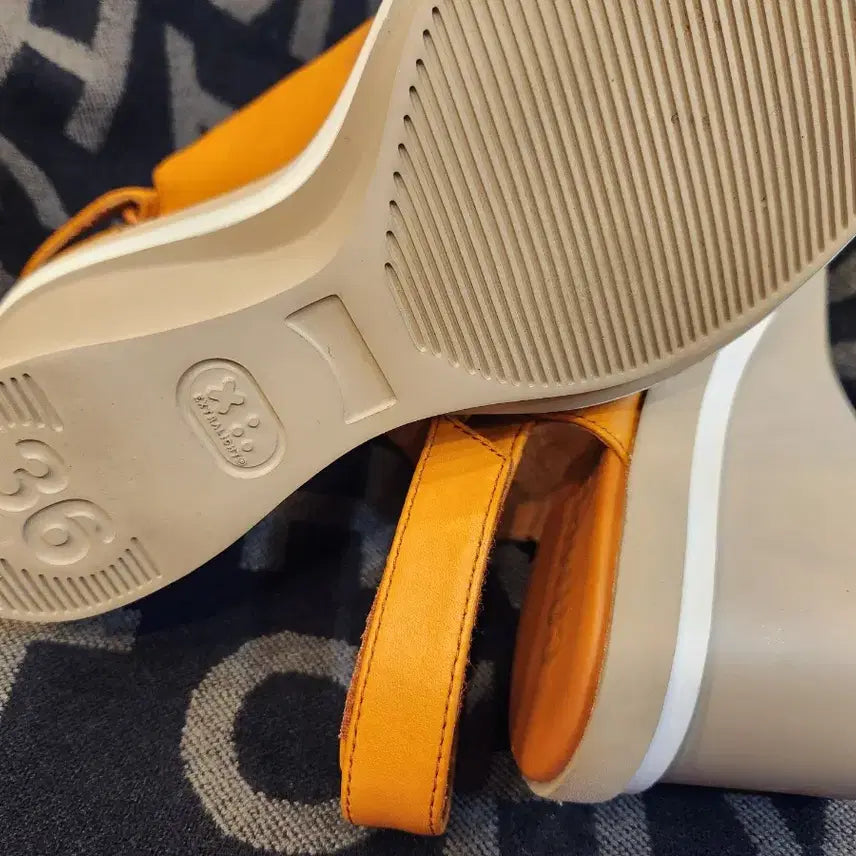 [BUNJANG] Camper Leather Sandals (Women&