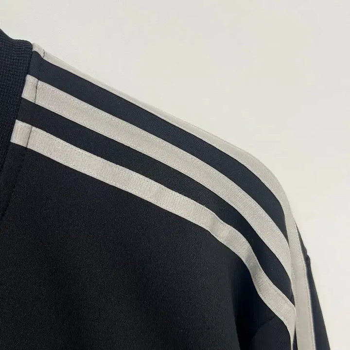 [BUNJANG] Adidas Tri-Stripe Logo Track Jacket / [115] 아디다스 삼선 로고 트랙 빅사이즈 집업 져지 자켓
