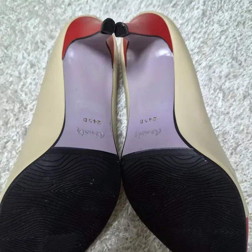 [BUNJANG] Renaissance Gold Accent Leather Shoes / 금감르노아르구두