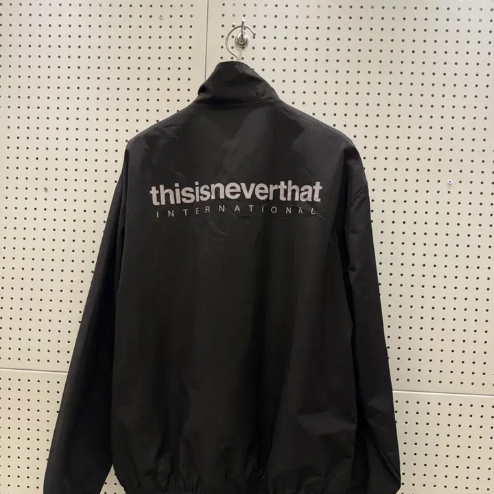 [BUNJANG] thisisneverthat Oversized Team Jacket Black / 디스이즈네버댓 오버핏 팀자켓 블랙 U1553