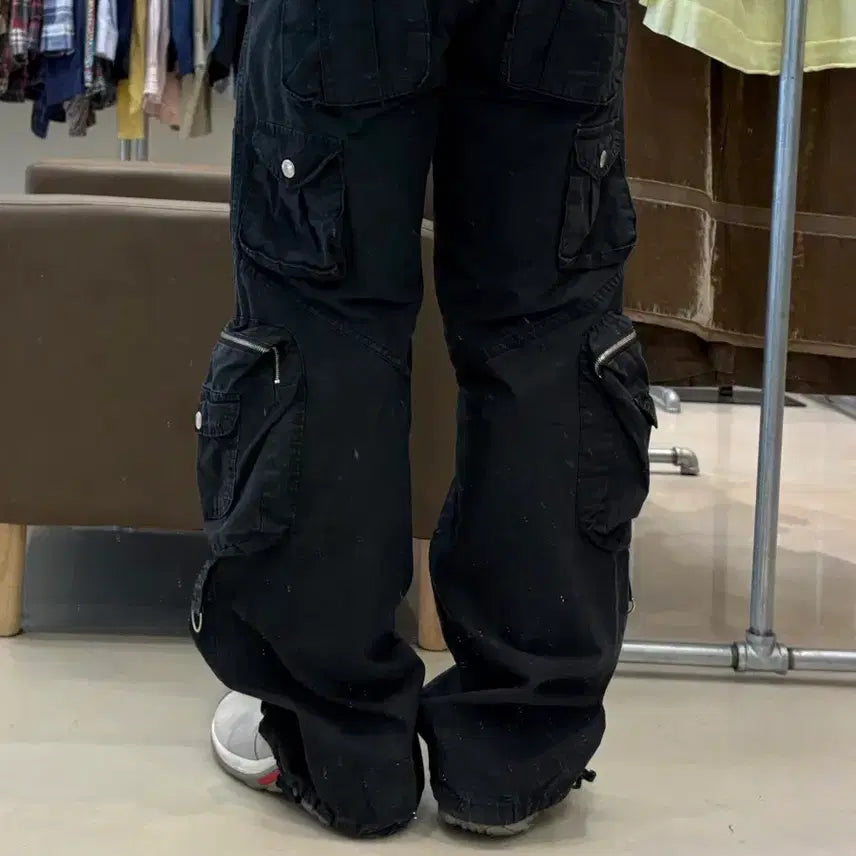[BUNJANG] Sisley Multi-Pocket Cargo Pants Black / 시슬리 멀티포켓 카고 팬츠 블랙