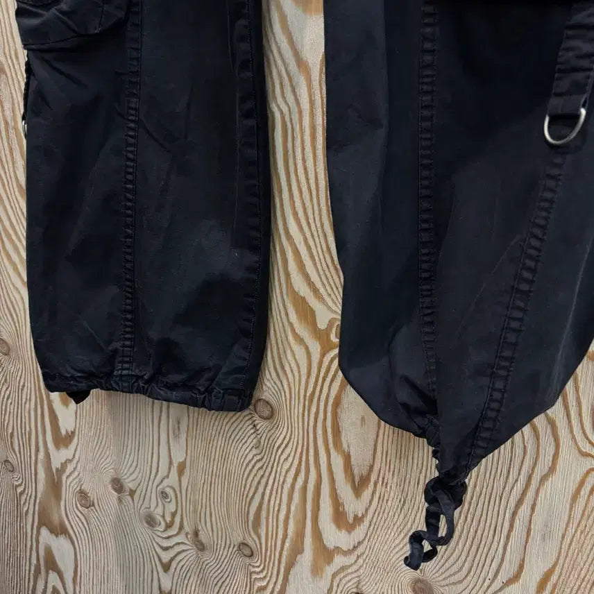 [BUNJANG] Sisley Multi-Pocket Cargo Pants Black / 시슬리 멀티포켓 카고 팬츠 블랙