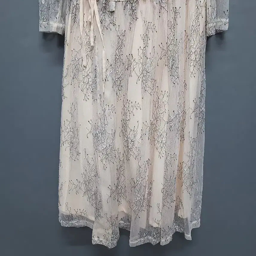 [SOLD OUT] 레이스 철릭 원피스
