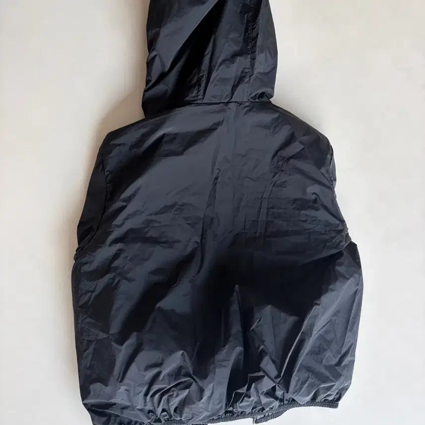 [SOLD OUT] 몽클레어 카시 바람막이