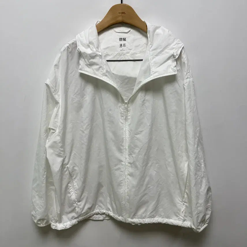 [SOLD OUT] (18) 유니클로 바람막이