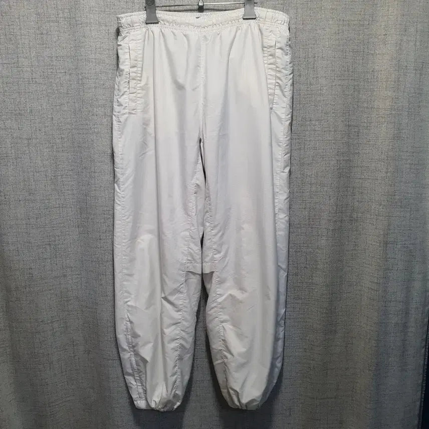 [BUNJANG] Nike Woven Swoosh White Jogger Pants XL / 나이키 우븐 스우시 화이트 조거 팬츠 XL