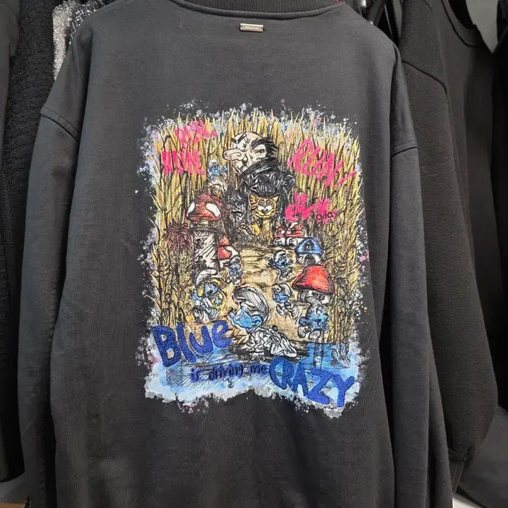 [BUNJANG] Songzio Smurf Embroidery Sweatshirt / 송지오 25fw 스머프 콜라보 자수 맨투맨 50