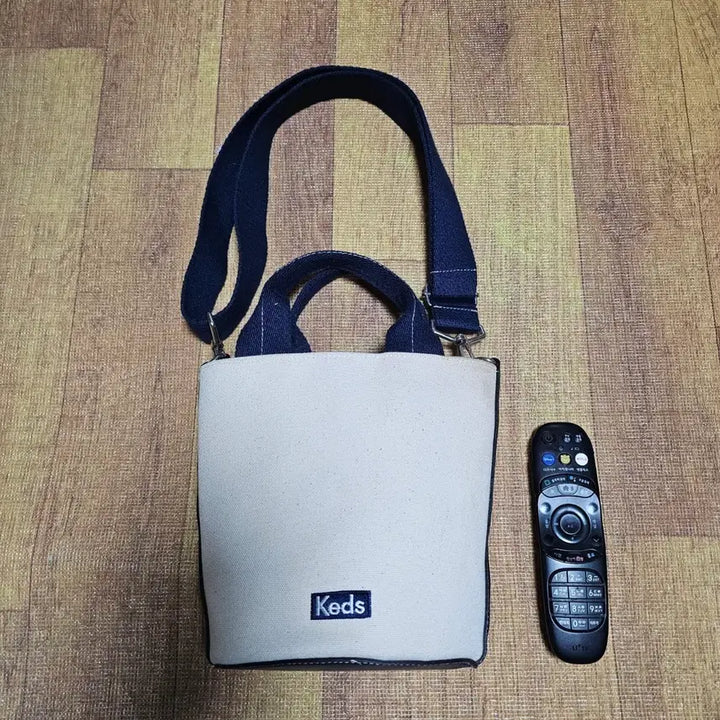 [BUNJANG] Keds Tote and Shoulder Bag / 구매시덤)Keds 토드백겸 숄더백 새것