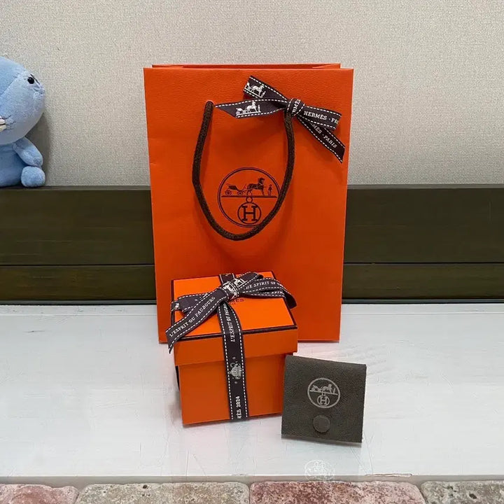 [BUNJANG] Hermès Ring Case Set / 에르메스 반지 케이스 + 파우치 + 리본 + 쇼핑백
