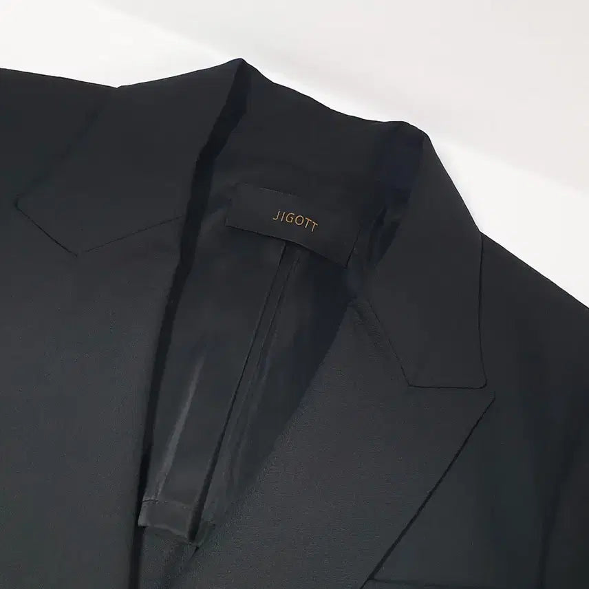 [SOLD OUT] JIGOTT 블랙 간절기쟈켓 66