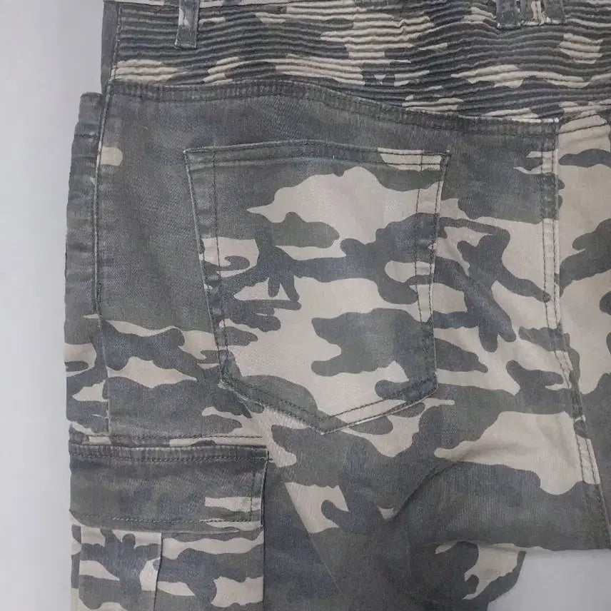 [BUNJANG] Balmain Military Camouflage Biker Cargo Pants / [40] 발망 밀리터리 카모플라쥬 바이커 카고 팬츠
