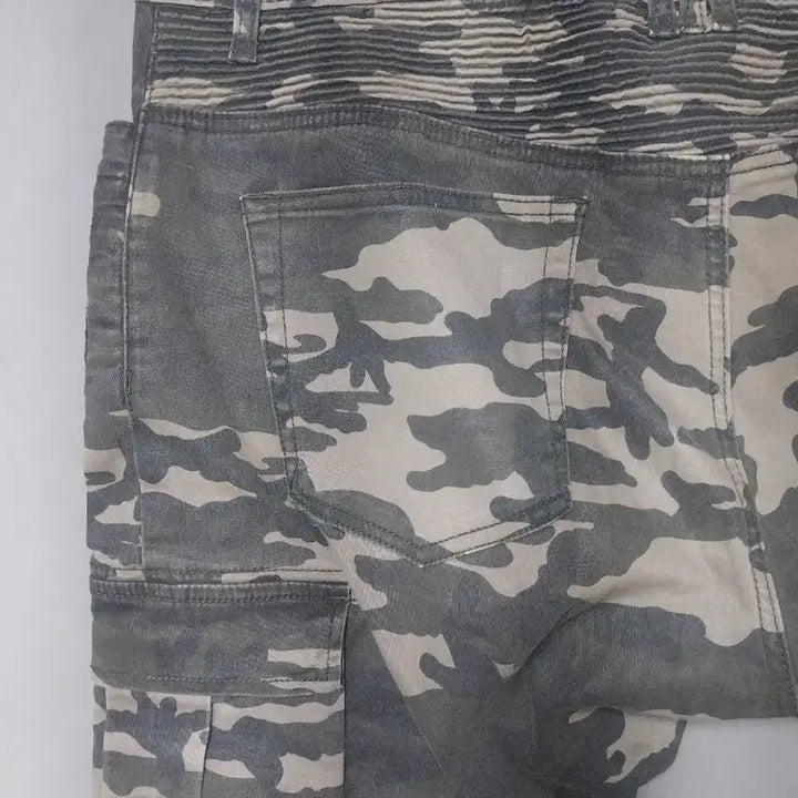 [BUNJANG] Balmain Military Camouflage Biker Cargo Pants / [40] 발망 밀리터리 카모플라쥬 바이커 카고 팬츠