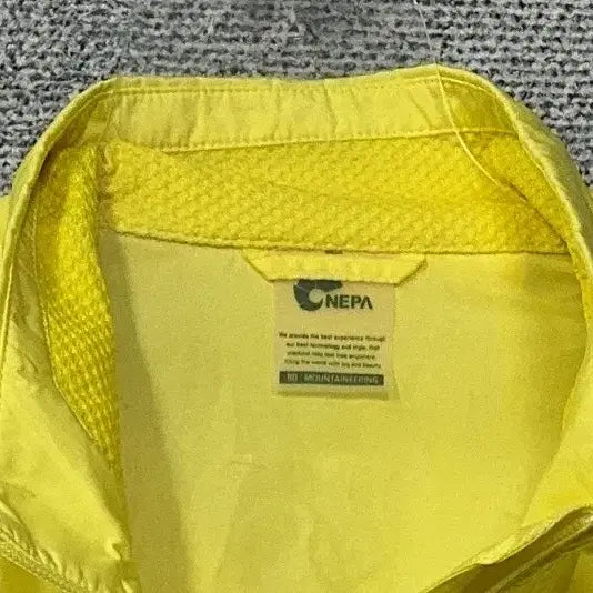 [BUNJANG] Nepa Yellow Logo Women&
