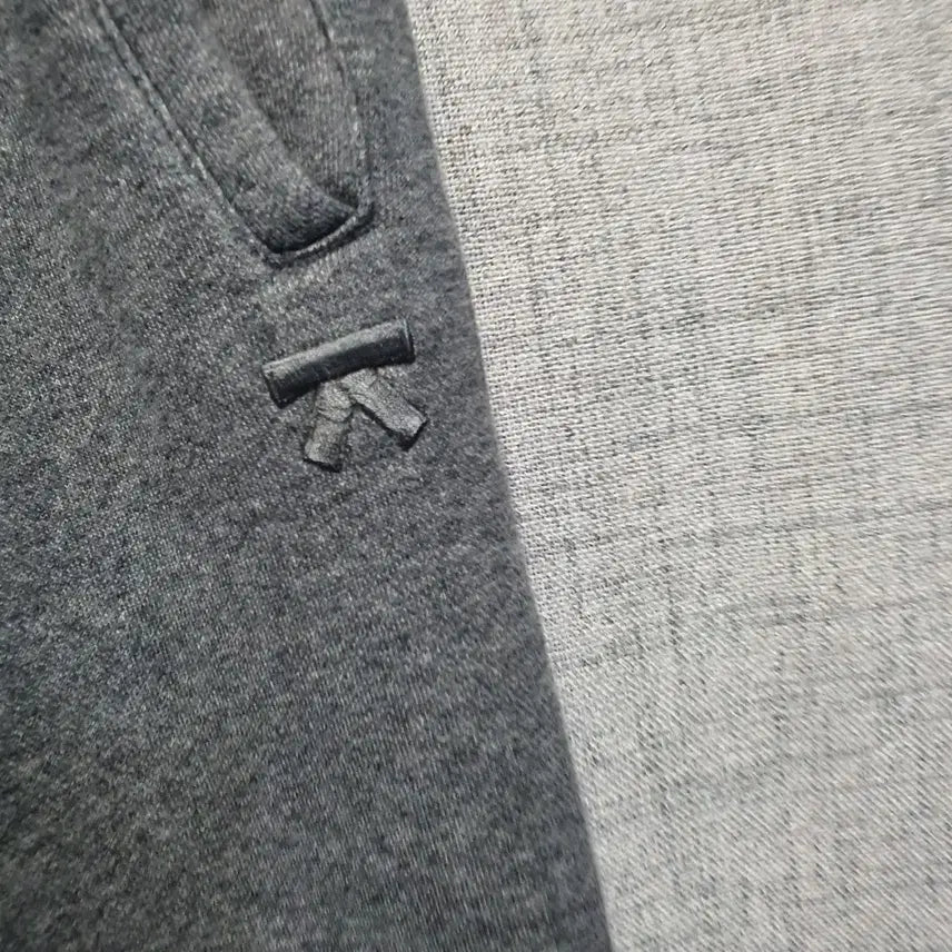 [BUNJANG] Songzio Gray Sweat Training Pants 82 / 송지오 스웻 팬츠 회색 트레이닝 바지 82
