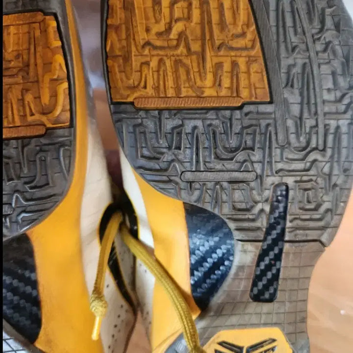 [BUNJANG] Nike Zoom Kobe 5 Del Sol Sneakers / 나이키 줌코비5 델솔 270