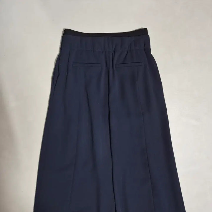 [SOLD OUT] 시스템 네이비 투턱 와이드 밴딩 팬츠
