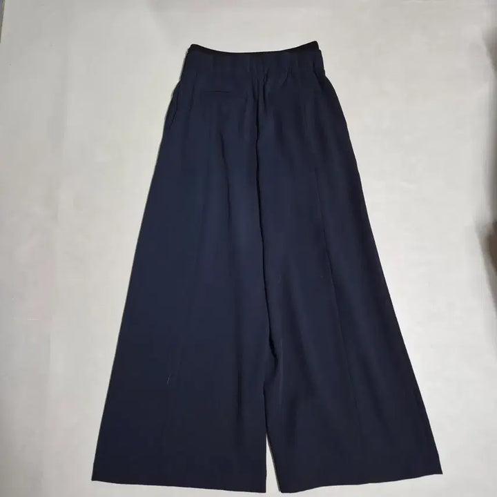 [SOLD OUT] 시스템 네이비 투턱 와이드 밴딩 팬츠