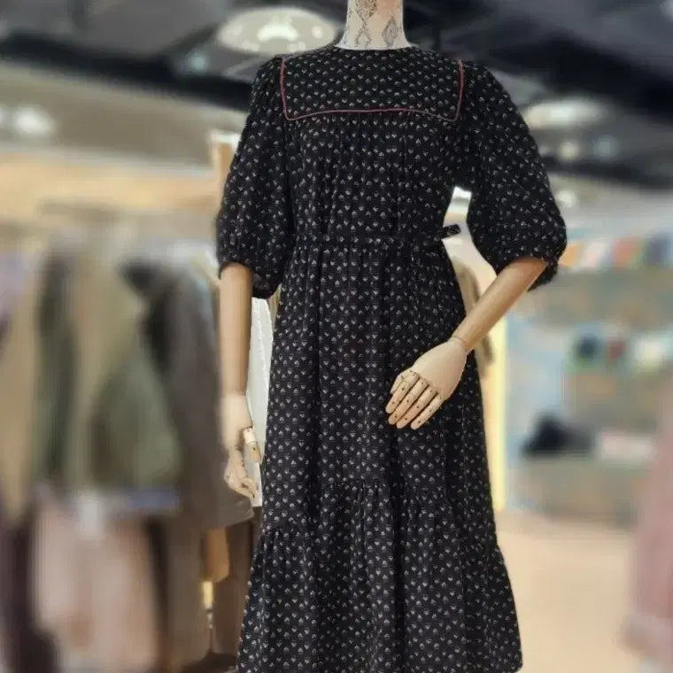 [SOLD OUT] 24년도 써스데이아일랜드 코듀로이 반팔 소매 원피스