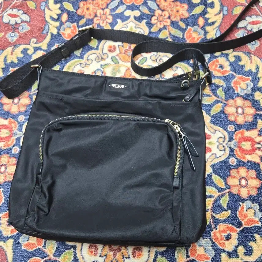 [SOLD OUT] 투미 TUMI 보야져 카프리 크로스백 FREE