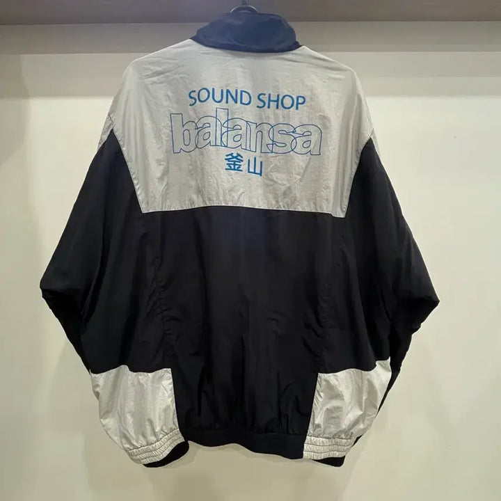 [BUNJANG] VIVASTUDIO Balansa Sound Shop Windbreaker Set / 비바스튜디오 발란사 사운드샵 바람막이 상하의세트